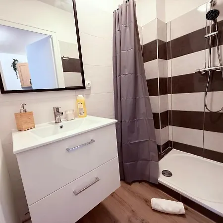 Apartment Faillebin - - Cusset